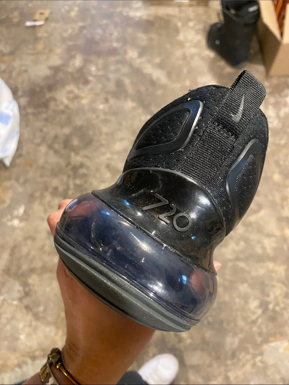 Nike Men's Black Air Max 720 Sneakers